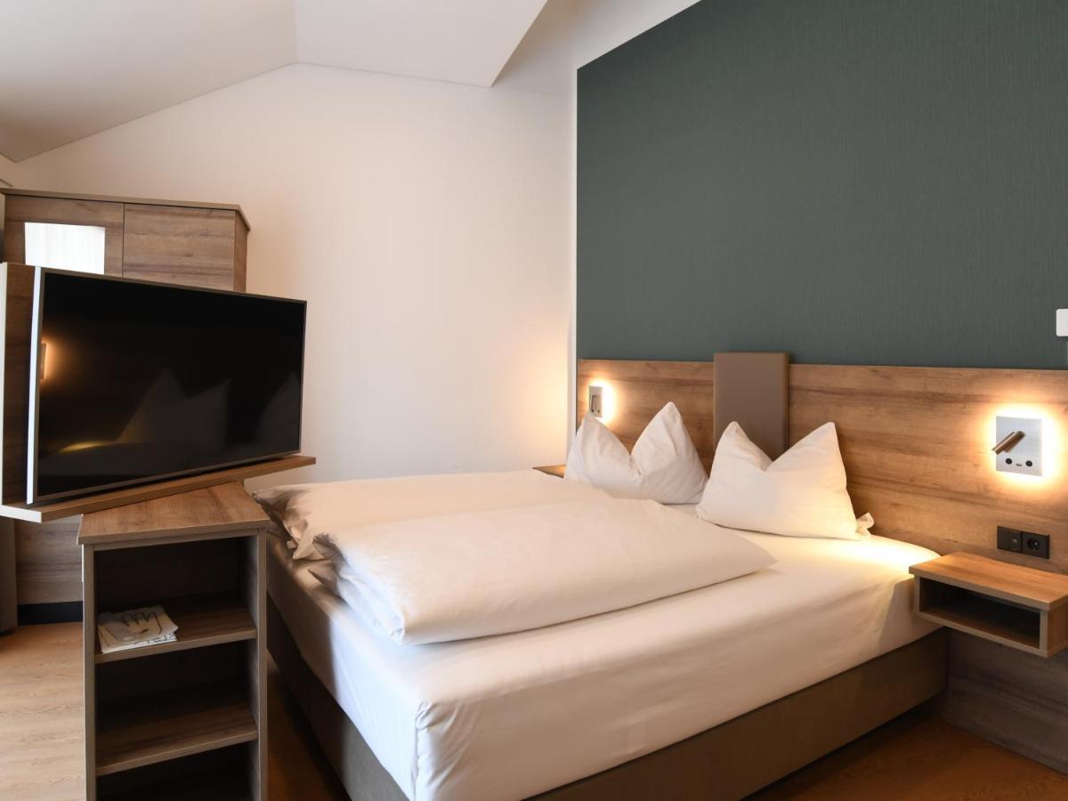 Westside Hotel Мюнхен Экстерьер фото