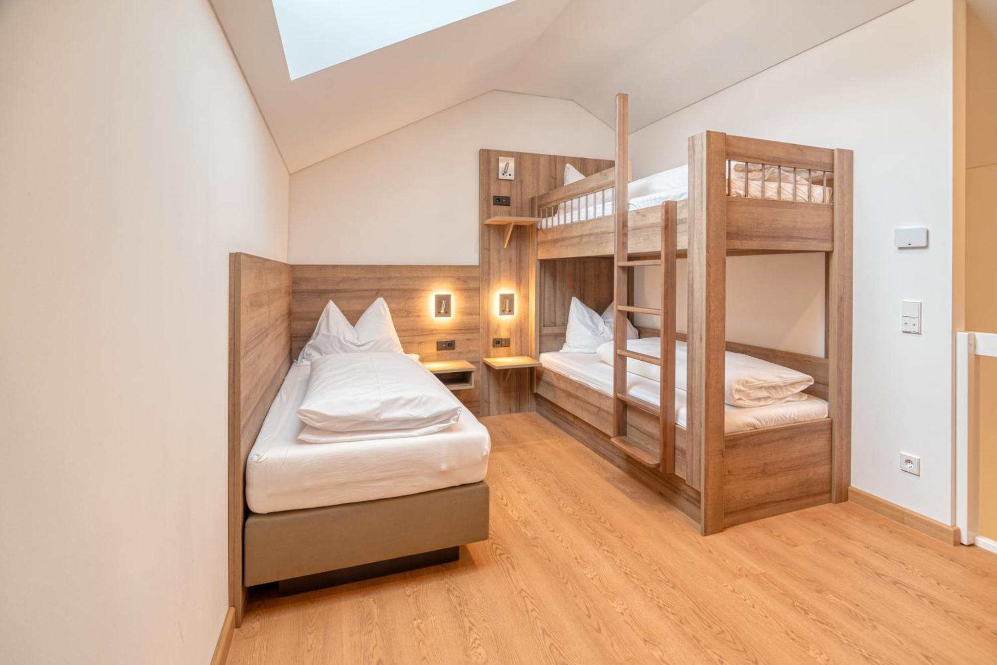 Westside Hotel Мюнхен Экстерьер фото