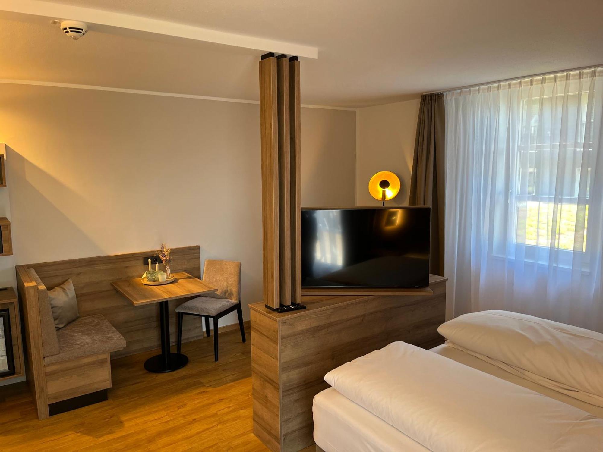 Westside Hotel Мюнхен Экстерьер фото